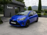 Аренда синей Toyota Yaris в Грузии