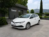 Аренда белого Toyota Auris в Грузии