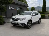 Noleggio Renault Duster bianco in Georgia