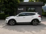 Location Hyundai Tucson blanc en Géorgie