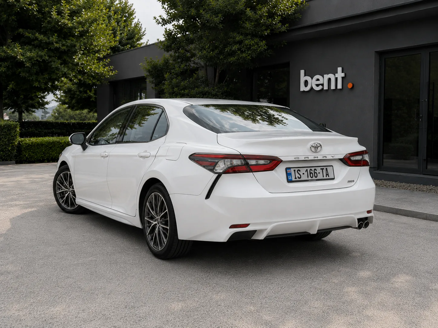 Toyota Camry - 3