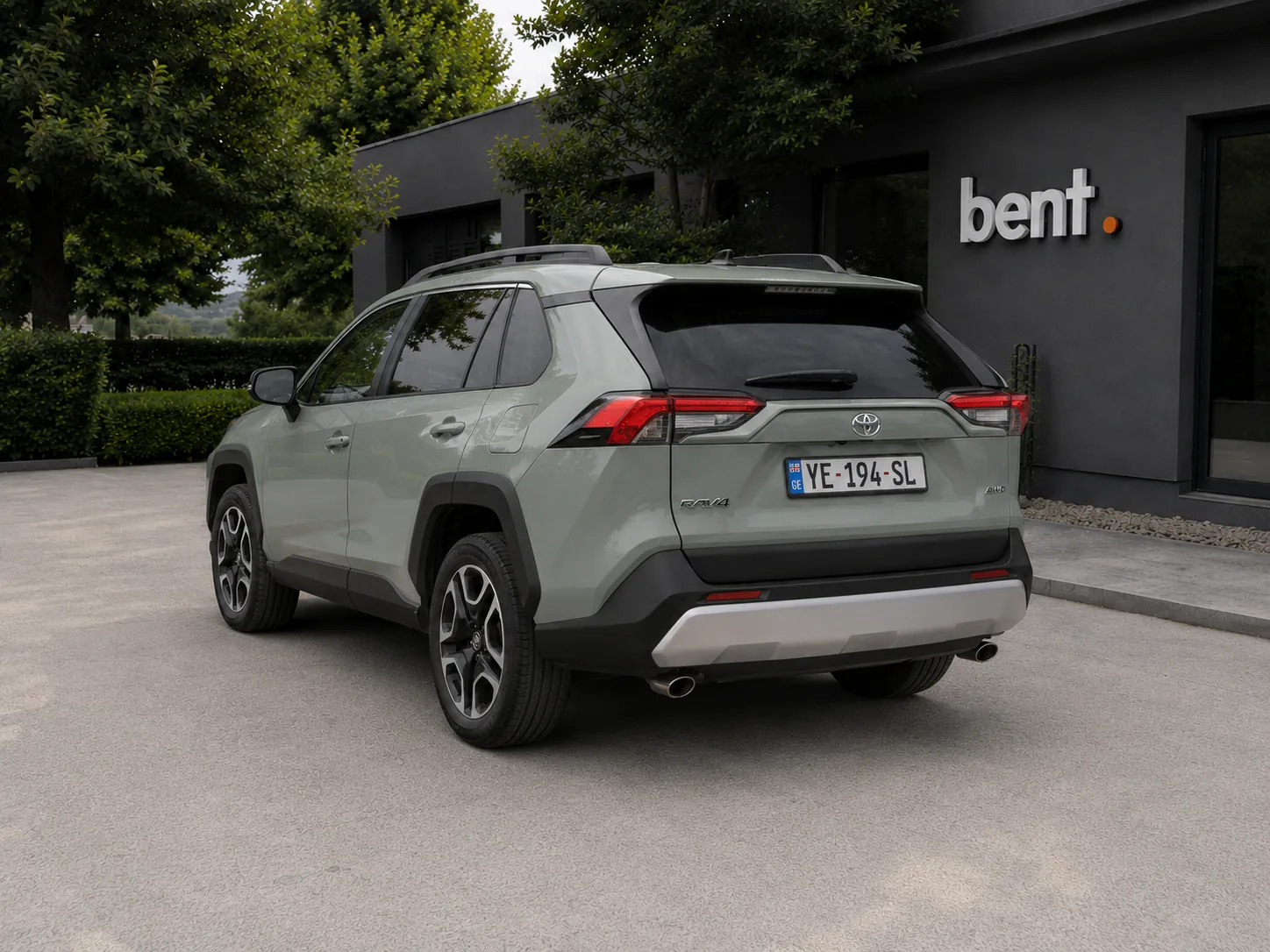 Toyota RAV4 image 3