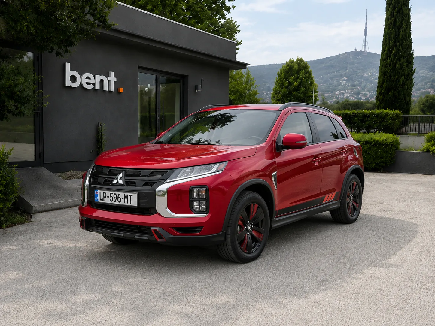 Mitsubishi Outlander Sport image 2