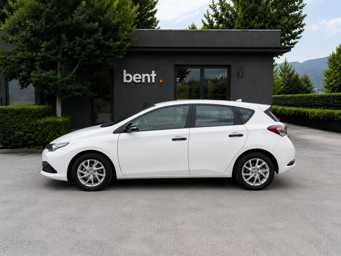 Toyota Auris image 4